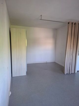  Appartement à louer 1 pièce 37 m²