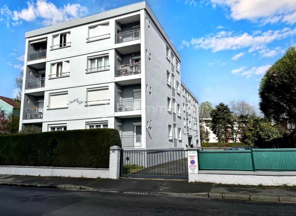 Vente Parking/Garage Garage box fermé 15 M2 Pau