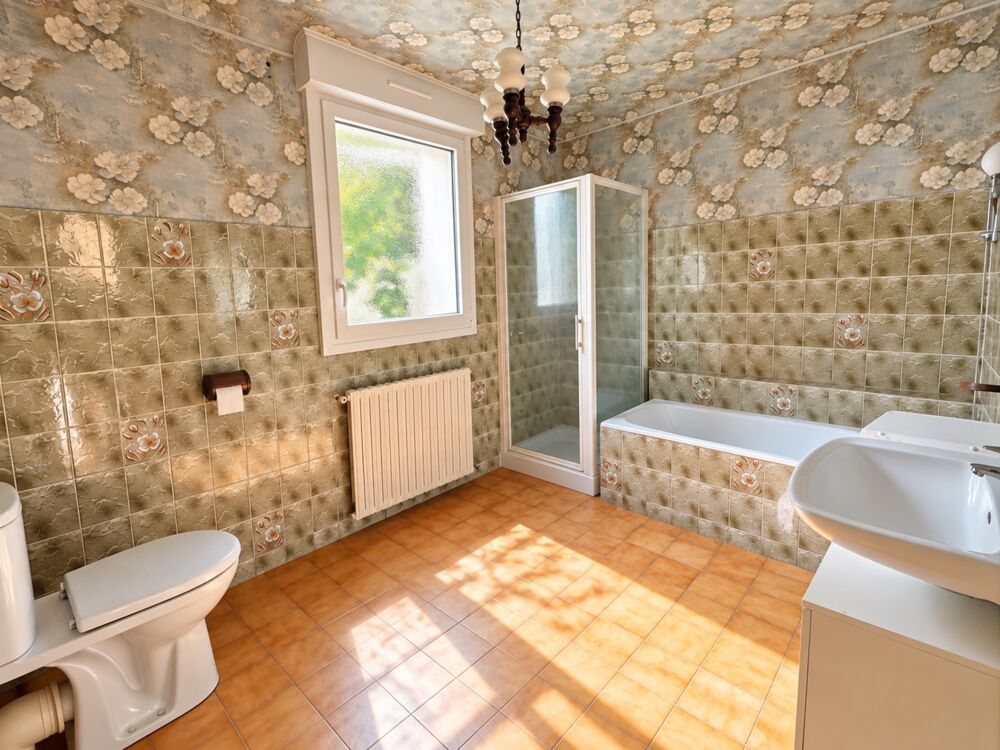 Vente Maison Lesneven – Maison familiale d'environ 185 m² – 6 chambres – Terrain de 739 m² Lesneven