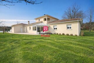  Maison � vendre 8 pi�ces 221 m�