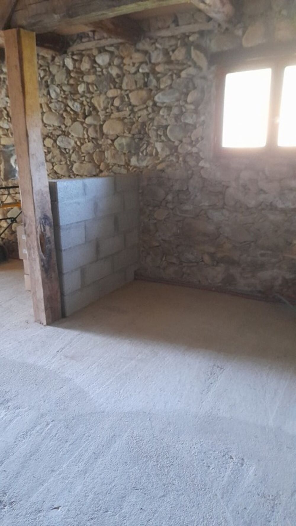 Vente Remise/Grange Grange Pyrénéenne de 104 m2 Sarrancolin