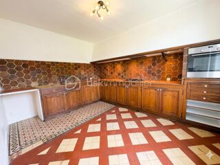  Propriété/château à vendre 5 pièces 129 m²