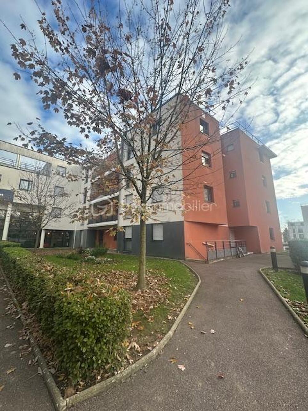 Investissement LMNP à Saint-Cyr-l'école
