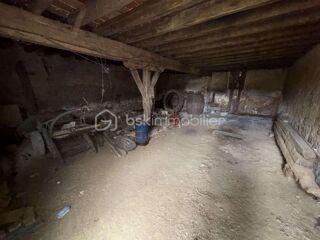  Remise / Grange à vendre 2 pièces 150 m²