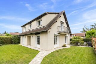 Maison 8 pièces 220 m² · à Croissy-sur-Seine · 220 m² · 1 086 000 €