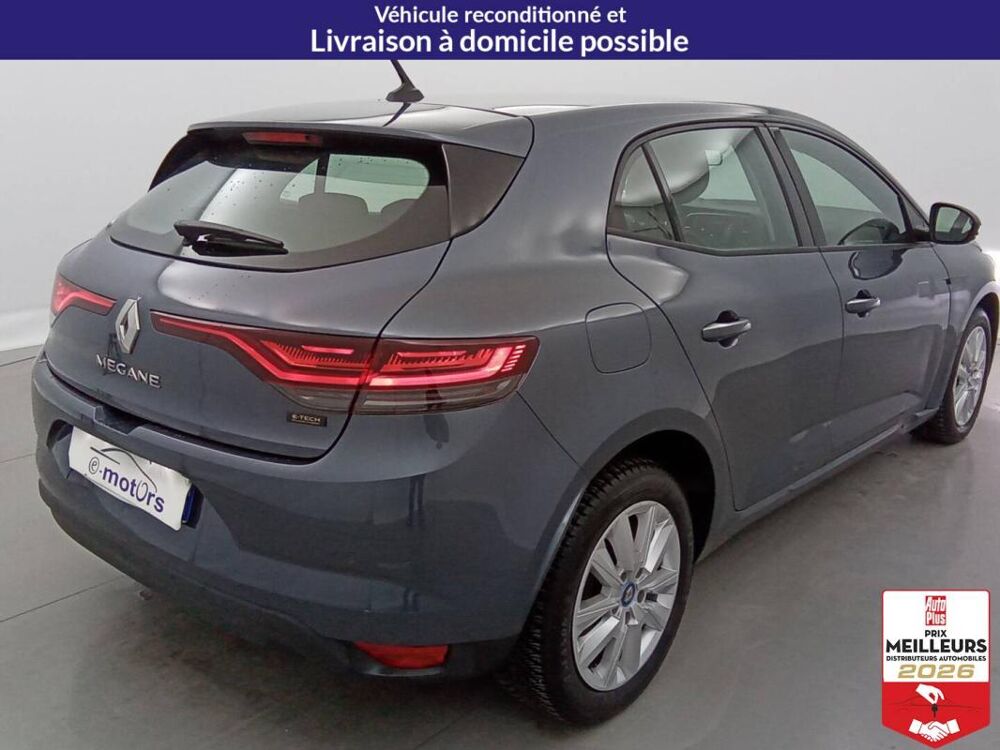 M&eacute;gane IV Berline E-Tech plug-in hybrid 160 Evolut 2023 occasion 10150 Lavau