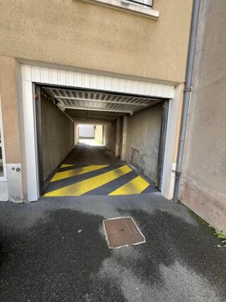  Parking / Garage � louer 
