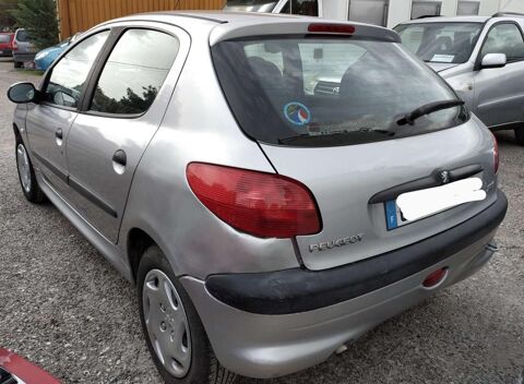 206 1,4i XT Pack Clim 75CV BOITE AUTO 1999 occasion 13510 &Eacute;guilles