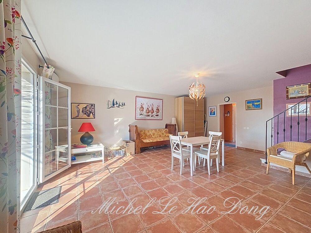 Charmante marina avec 03 chambres en duplex à vendre à Aigues-Mortes (30220)