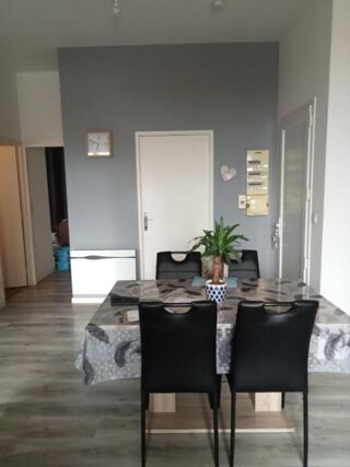 Appartement à louer 3 pièces 50 m²