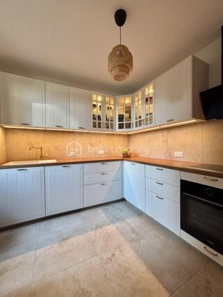  Propri�t�/ch�teau � vendre 10 pi�ces 272 m�