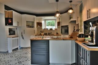  Maison à vendre 11 pièces 225 m²