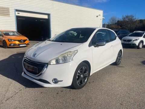 Peugeot 208 1.6 VTi Allure 6cv 3p 2014 occasion Sorgues 84700