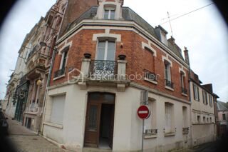  Maison  vendre 10 pices 200 m