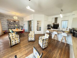  Maison � vendre 9 pi�ces 393 m�