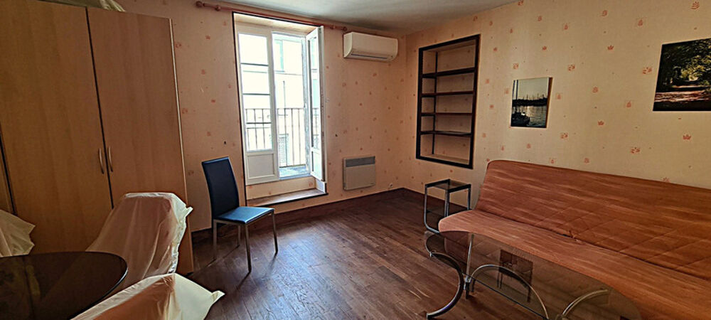 Vente Maison A vendre 3 pièces CHALAIS (16) Local/Bureau avec 1 chambre, 79,50 m² Chalais