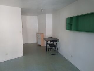  Appartement à louer 1 pièce 26 m²