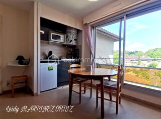  Immeuble à vendre 15 + pièces 470 m²