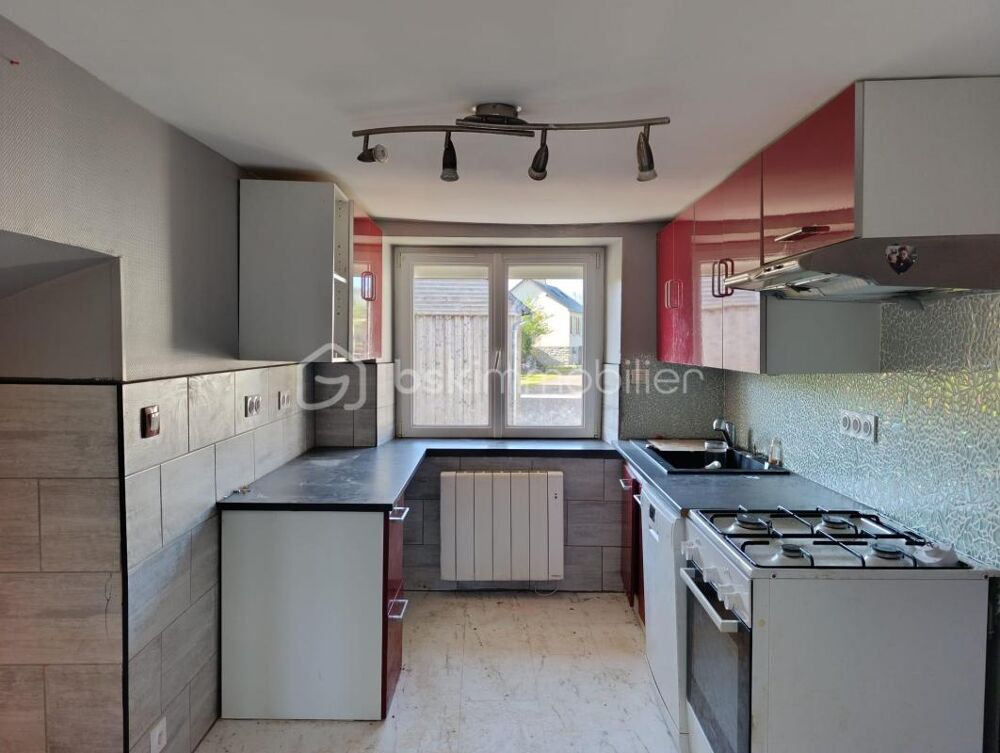 Maison de 93 M2 a Chevaigne-du-Maine