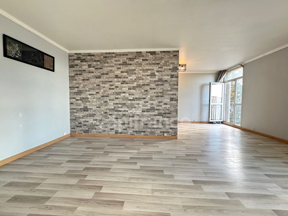 Vente Appartement Appartement à vendre, 5 pièces, de 86 m² pour une famille qui aime l'espace ou pour un bel investissement locatif Ris orangis
