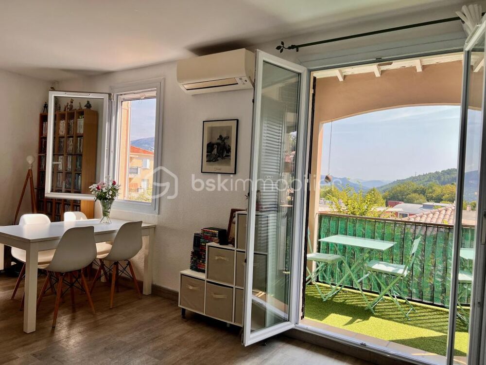 3P- PLACE DES PINS -TOUT A PIED- DERNIER ÉTAGE - BALCON - CALME