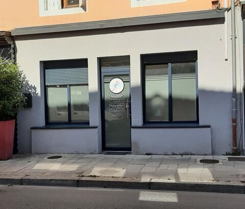 LOCAL COMMERCIAL AVEC APPARTEMENT ENTIEREMENT R&Eacute;NOV&Eacute; EN PLEIN CENTRE VILLE DE GUEUGNON (71) 118000 71130 Gueugnon