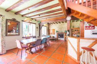  Propriété/château à vendre 8 pièces 450 m²