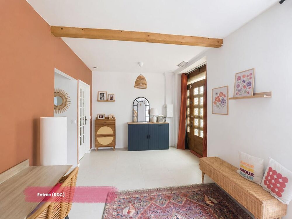 Maison en pierre rénovée avec dépendance et parc de 3 867 m²  Aux portes de Montluçon