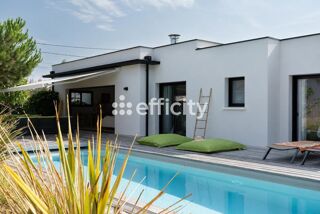  Villa à vendre 6 pièces 150 m²