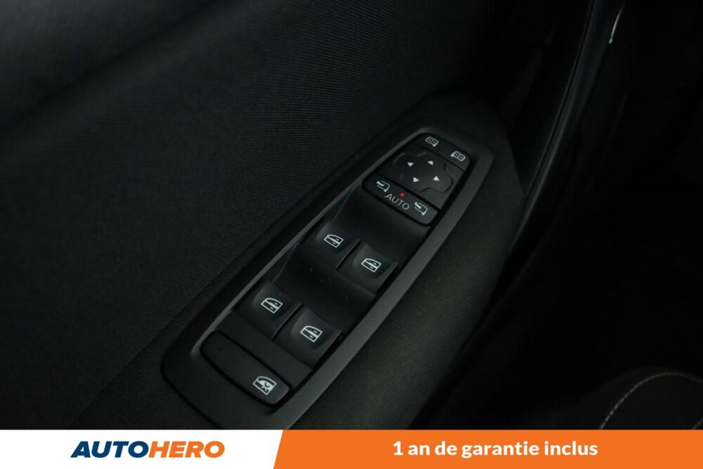 M&eacute;gane 1.5 dCi Blue Business 115 ch 2020 occasion 92130 Issy-les-Moulineaux
