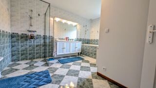  Maison � vendre 11 pi�ces 222 m�