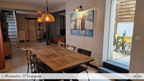   Charmante maison en pierre 180 m², 4 chambres NUAILLE D'AUNIS (17) Maison - 6 pièce(s) - 180 m²