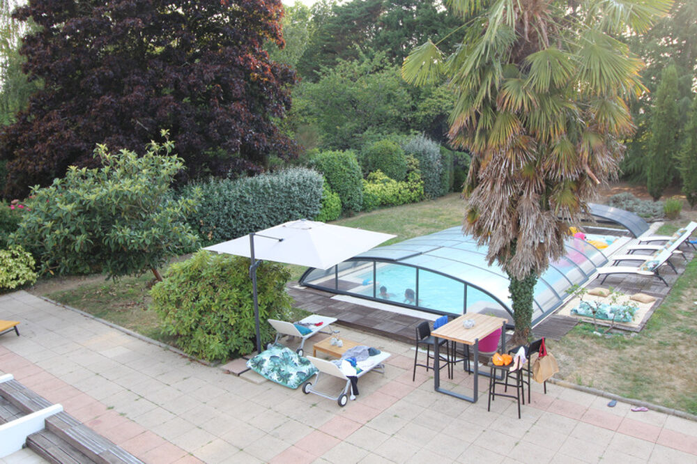 Location Maison LA ROCHE SUR YON  centre ville, Maison de 261m² en COLOCATION pour 6 personnes avec des Baux individuels de 10 mois renouvelable La roche sur yon