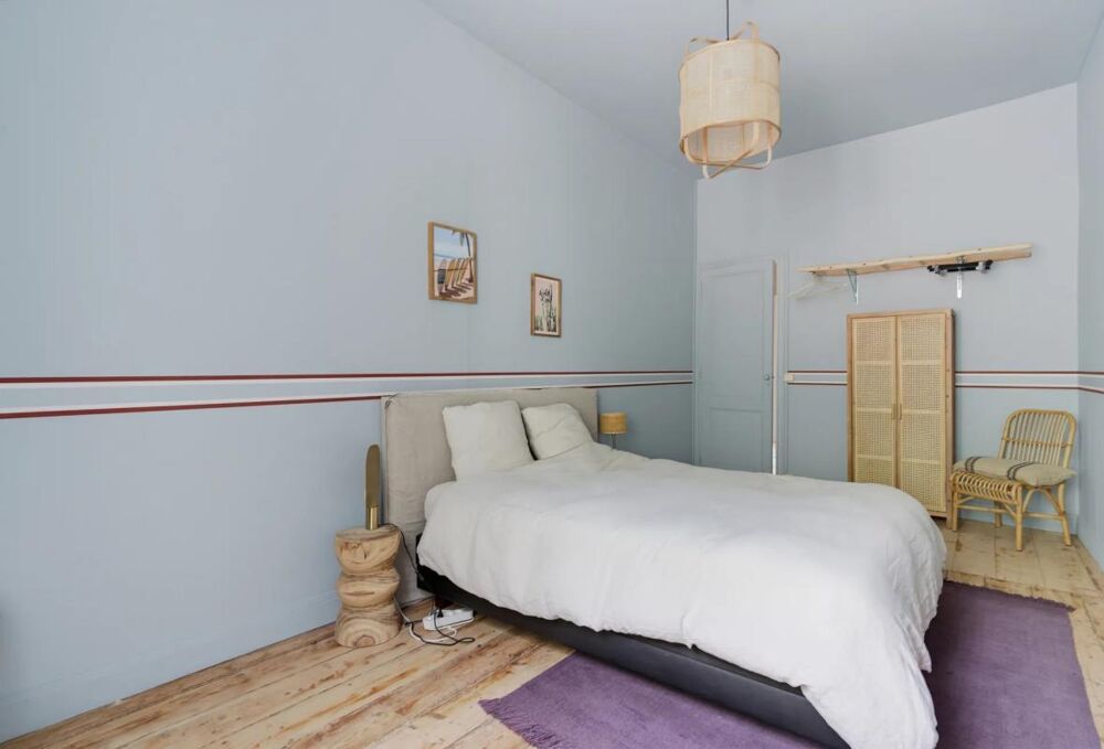 à vendre  Propriété/château Cambes (33880)