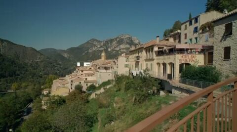 À Vendre : Hôtel-Restaurant  Murs & Fonds  Emplacement N°1 à Saint-Agnès (06) 1360000 06500 Sainte agnes