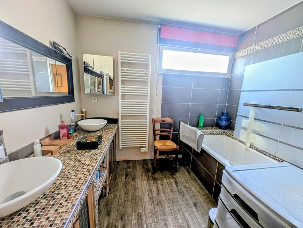 Vente Appartement Caudéran Pasteur Appartement  3 pièce(s) 106 m2  ascenseur, balcon, garage et cave Bordeaux