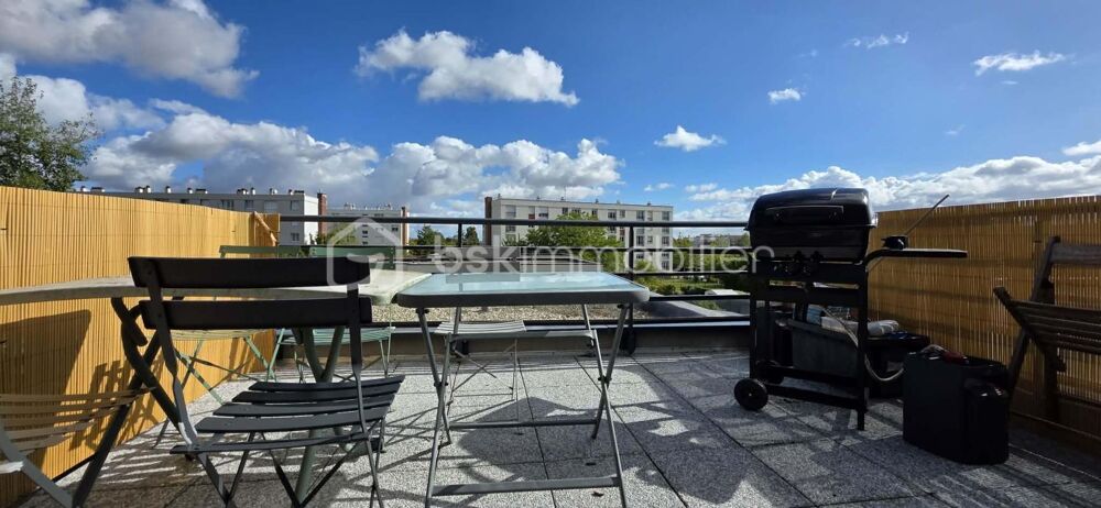Vente Appartement Exclusivité à vendre ! Bel appartement en duplex coup de coeur de type 3 avec terrasse 15 m² - vue dégagée ! Amiens