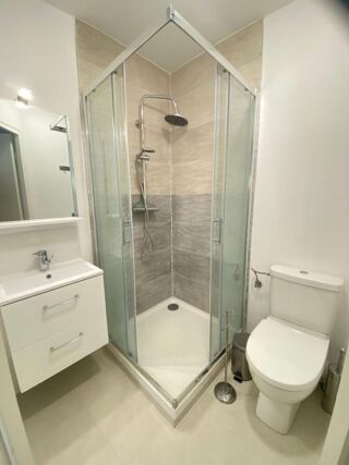  Colocation à louer 8 pièces 15 m²