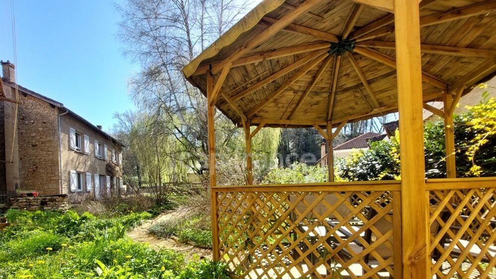 Vente Maison Maison au centre du village Prats du Périgord, 92m2, 4 pièces, 3 chambres, jardin, puits, grange avec fort potentiel Prats du perigord