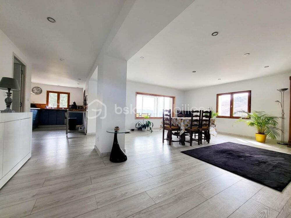 Maison 116 m²  Vue imprenable sur les montagnes  Terrain 1268 m²