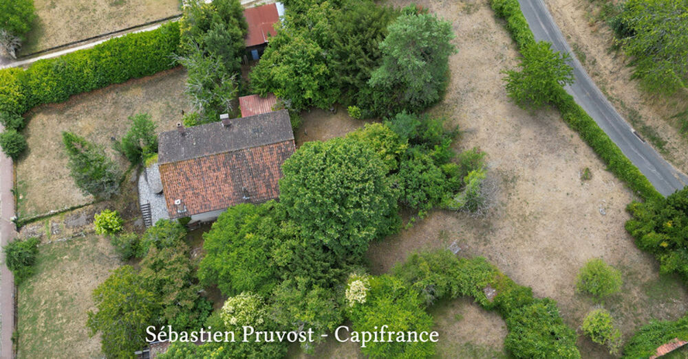 Vente Maison Dordogne (24) Agonac, A vendre Maison 105m2 habitables à rénover à vendre 5 pièces, 4 chambres, terrain 2752m2, garages Agonac