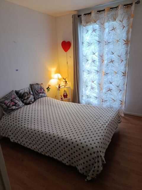   Chambre de 10m2 � louer sur Lieusaint Appartement - 1 pi�ce(s) - 10 m�