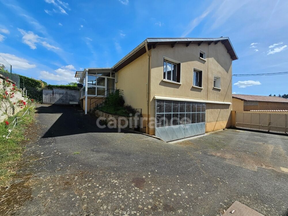 Vente Maison Maison à vendre 8 pièces avec sous-sol garage et dépendances et jardin de 1000 m² CHAMBOST LONGESSAIGNE (69) Chambost longessaigne
