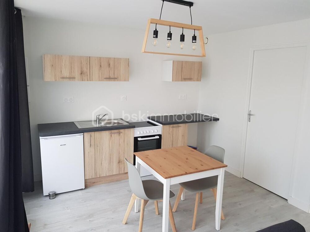 Vente Appartement Appartement meublé avec locataire en place, idéalement situé en plein centre du Grand-Fougeray Grand fougeray