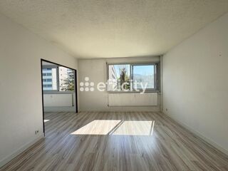  Appartement � vendre 3 pi�ces 77 m�