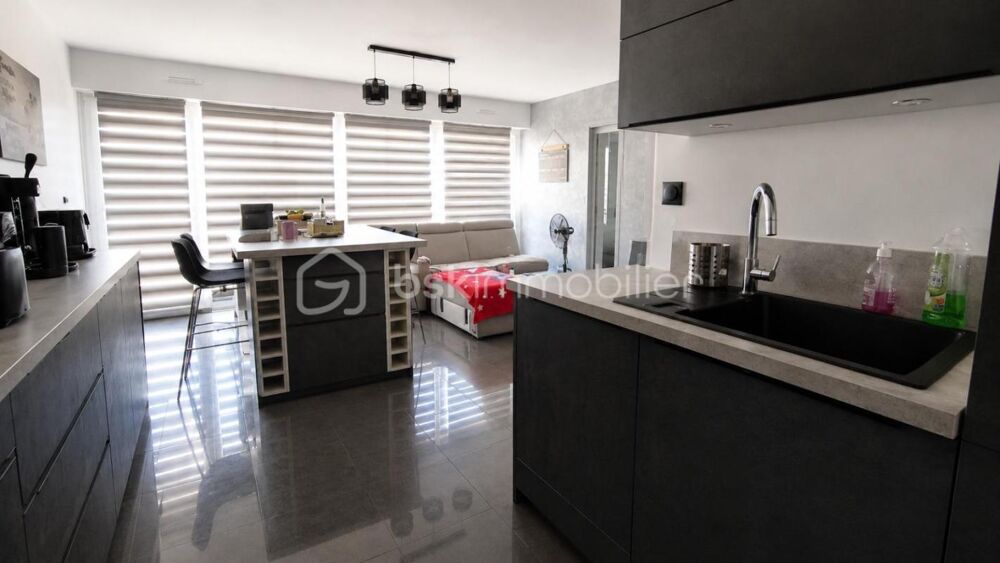 Vente Appartement T4 COUP DE CŒUR – LUMINEUX, 2 BALCONS ET PARKING PRIVATIF Le havre