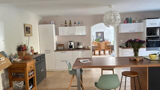  Maison à vendre 10 pièces 376 m²