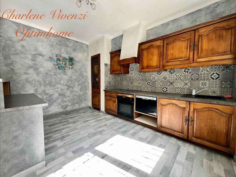 Maison à vendre 86 m² avec jardin et garages