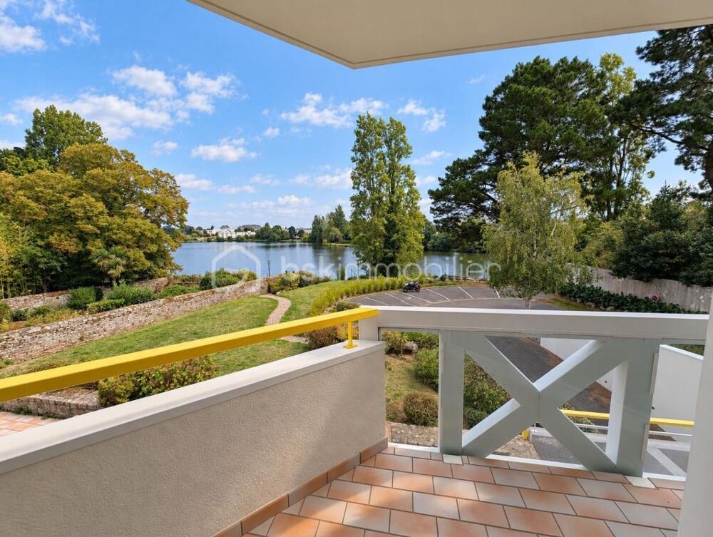 Vente Appartement EXCLUSIVITÉ – VANNES : VUE DÉGAGÉE SUR L'ÉTANG AU DUC, BALCON ET GARAGE Vannes
