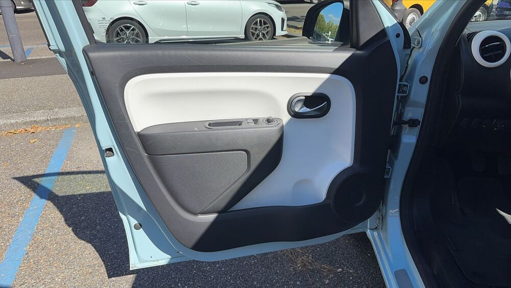 Twingo III 1.0 SCe 69 Limited - Premi&egrave;re main 2018 occasion 69780 Mions